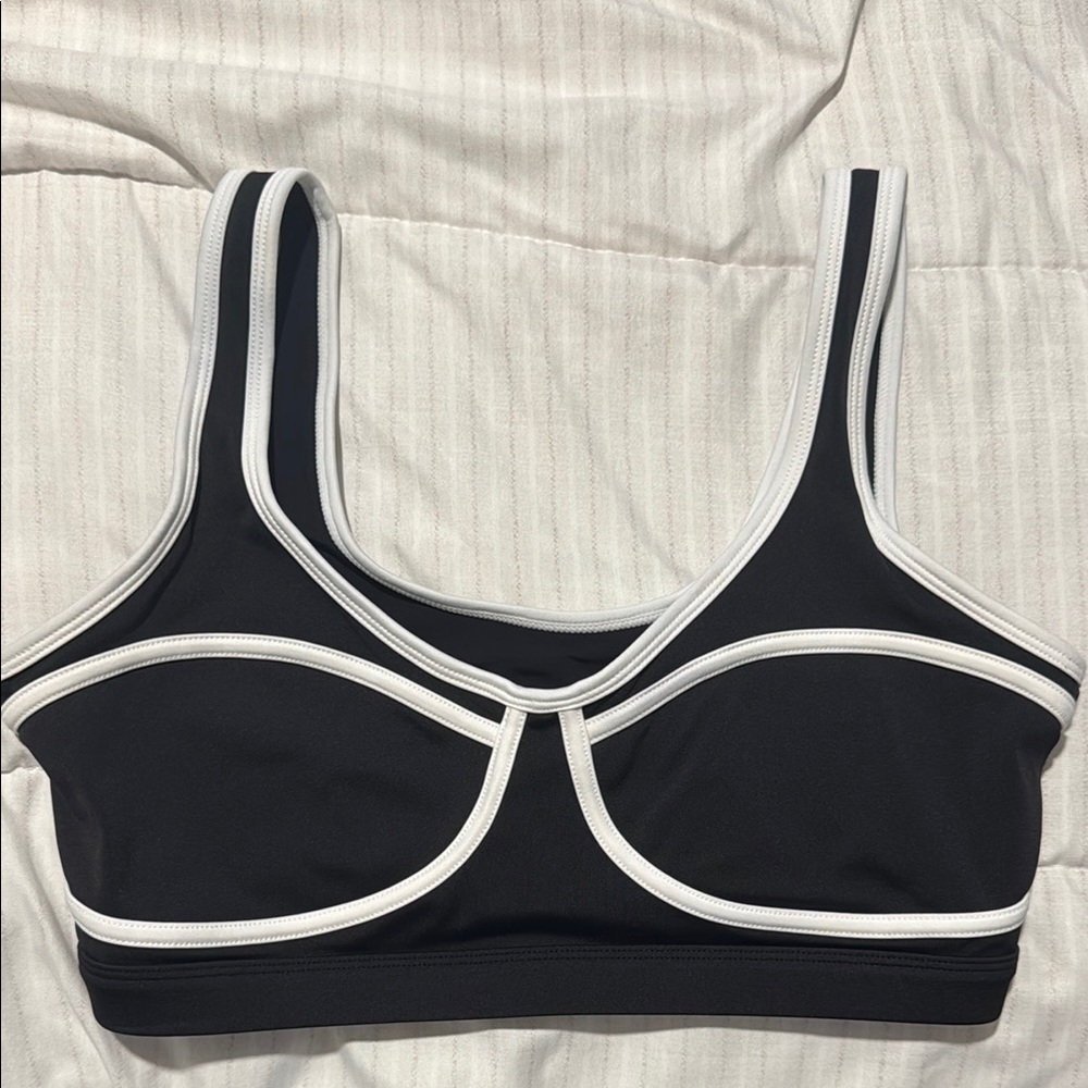 Beach Riot Black and White Contrast Sports Bra